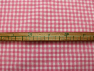 BAWEŁNA W KRATKĘ BIAŁO RÓŻOWA 0,5 CM