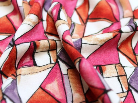 Dzianina wiskozowa wzor geometryczny romby różowo fioletowe