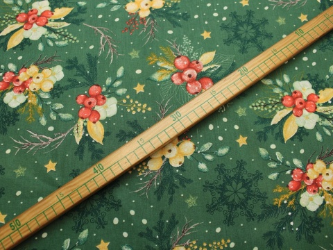 Tkanina bawełniana świąteczna ostrokrzew na zieleni