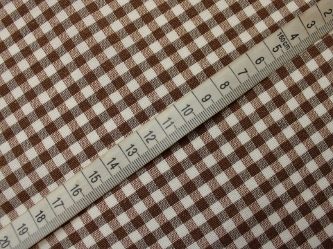 dekoracyjna tkanina w krateczkę z bawełną kratka brązowo-biała szer. 280