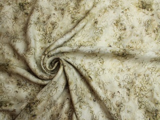 KREPA JEDWABNA DROBNY WZÓR NA BEŻU