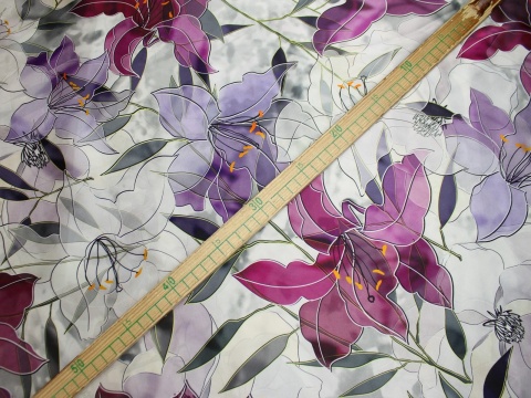 satyna jedwabna wzór kwiaty fiolet amarant 100% jedwab naturalny