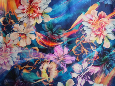 satyna jedwabna wzór kwiaty na granacie jedwab naturalny 100%